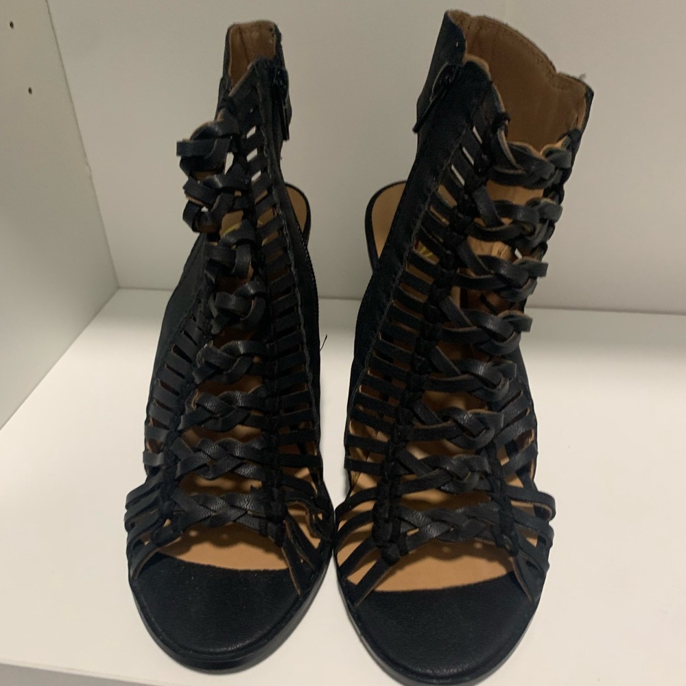Black Strappy Women's Sandals